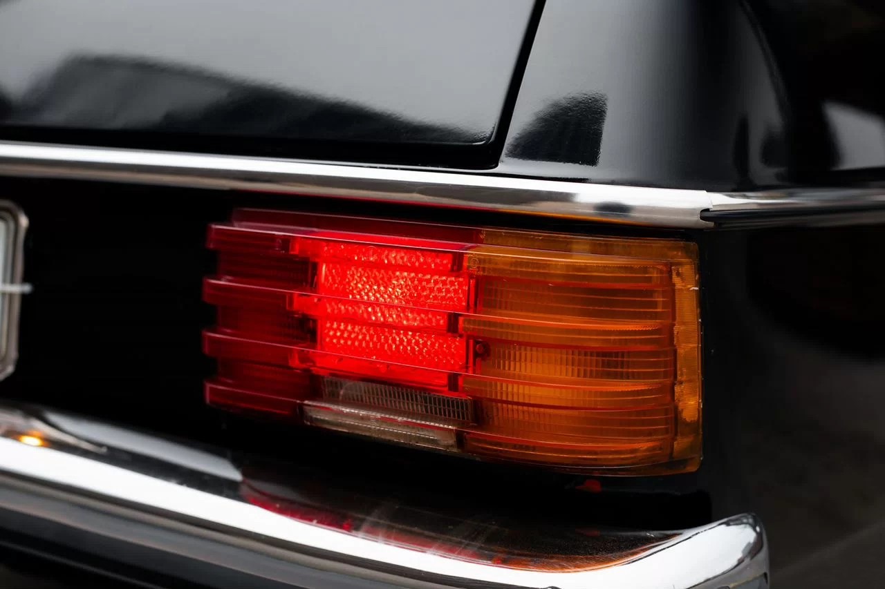 Mercedes-Benz W115 — фото 11